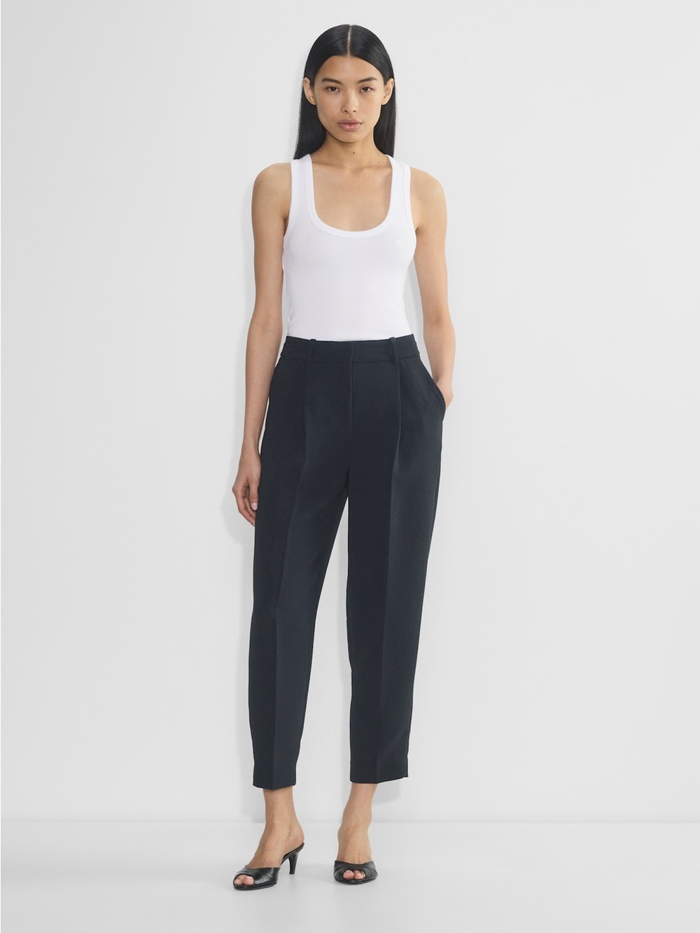 Clover carrot pants navy blue NWOT